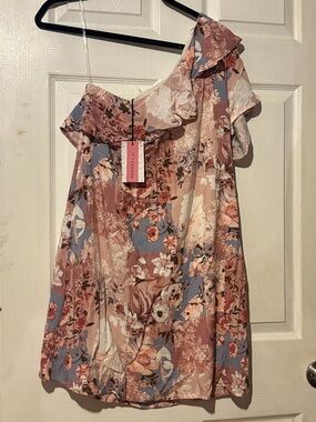 ANDREE BY UNIT Floral One-Shoulder Dress in Dusty Rose and Muted Blue